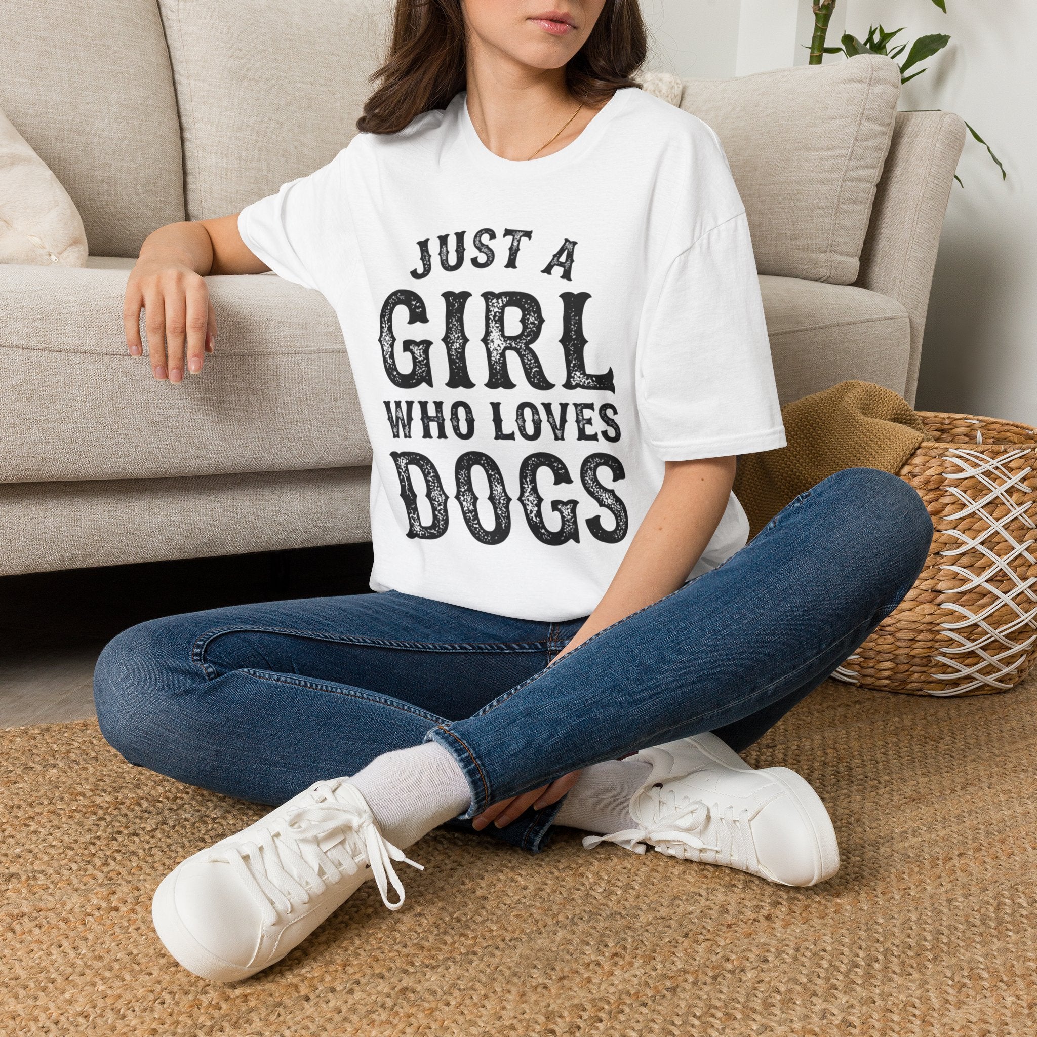 JustAGirlLovesDogs T-shirt