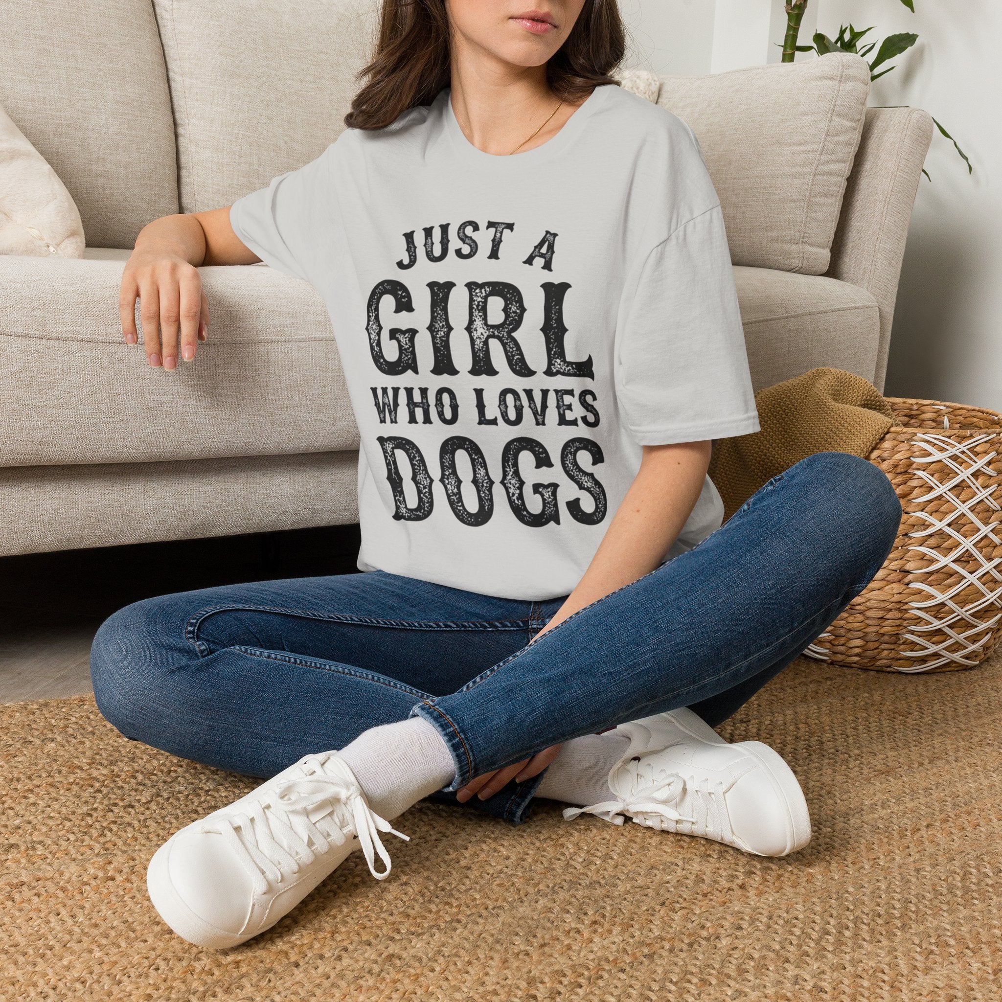 JustAGirlLovesDogs T-shirt